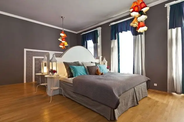 Family Stüdyo (4 Adults)