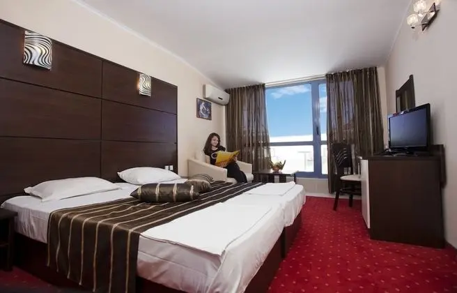 Standard Tek Büyük Yataklı Oda