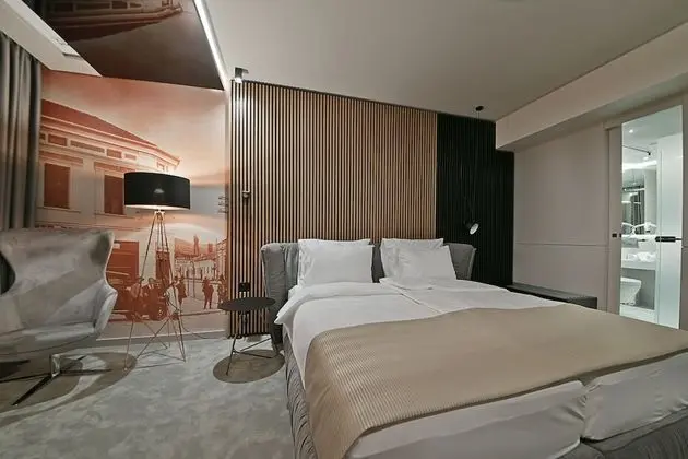 Comfort Tek Büyük veya İki Ayrı Yataklı Oda