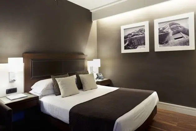 Comfort Tek Büyük veya İki Ayrı Yataklı Oda