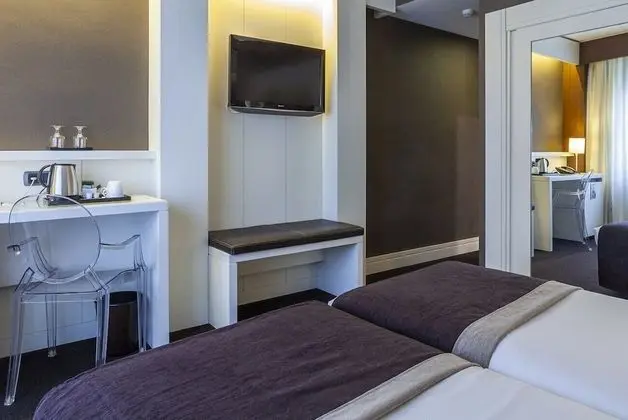 Comfort Tek Büyük veya İki Ayrı Yataklı Oda
