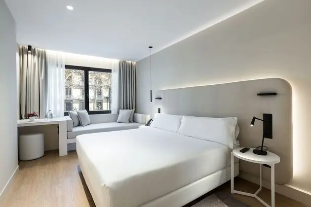 Design Tek Büyük veya İki Ayrı Yataklı Oda, Şehir Manzaralı (Ramblas)