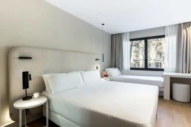 Design Tek Büyük veya İki Ayrı Yataklı Oda, Şehir Manzaralı (Ramblas)