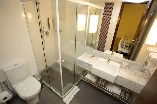 Deluxe Üç Kişilik Oda, Balkon