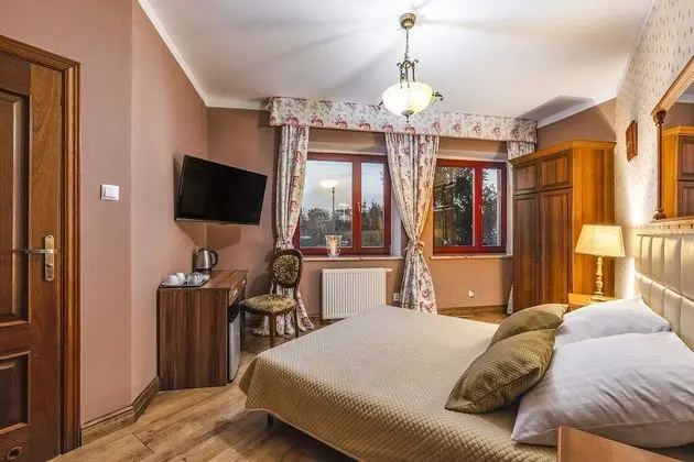 Standard Tek Büyük veya İki Ayrı Yataklı Oda (Shower )