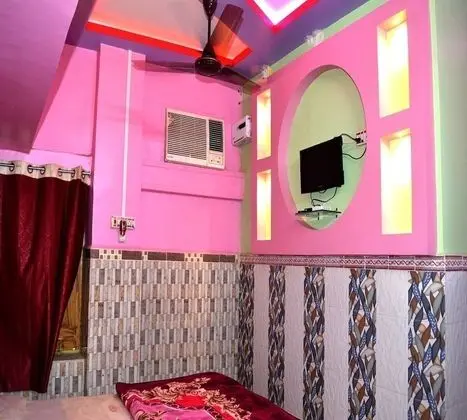 Tek Büyük Yataklı Oda, 1 Çift Kişilik Yatak