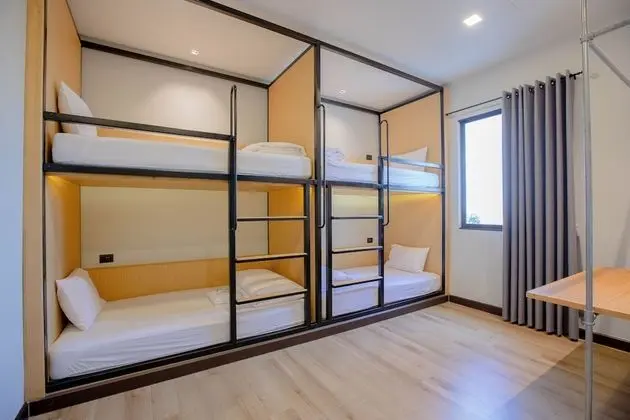 Bunk Bed Room (City View)