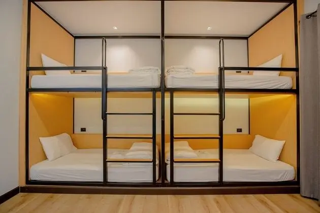 Bunk Bed Room (City View)