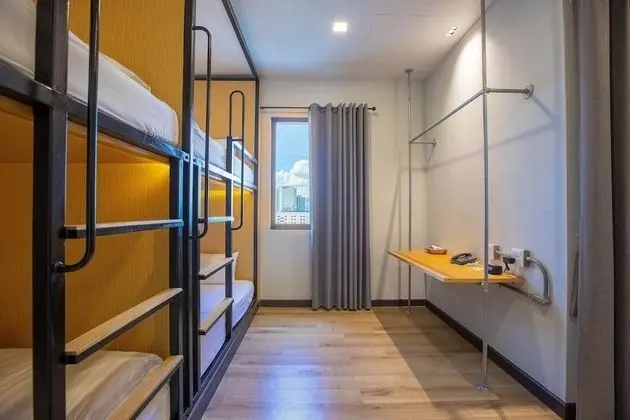 Bunk Bed Room (City View)