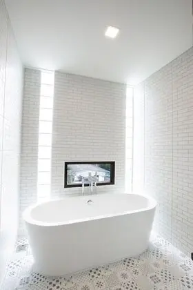 Superior Family Room (City View)