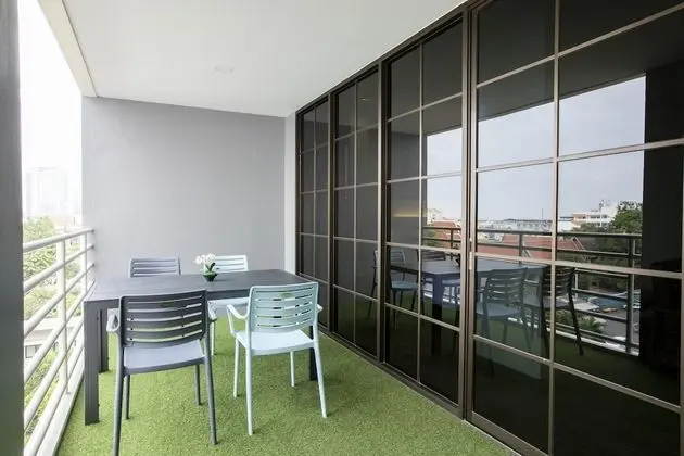 Superior Family Room (City View)