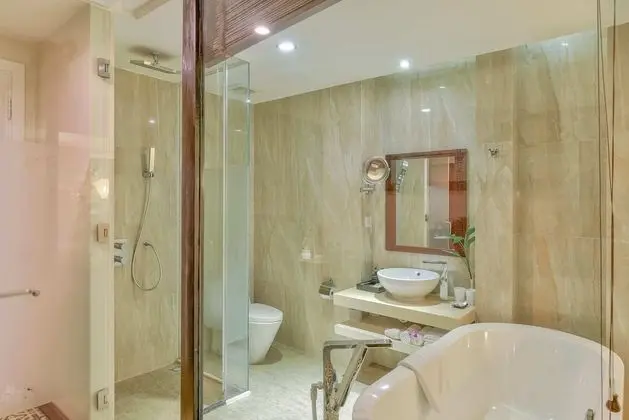 Deluxe Tek Büyük veya İki Ayrı Yataklı Oda, Nehir Manzaralı
