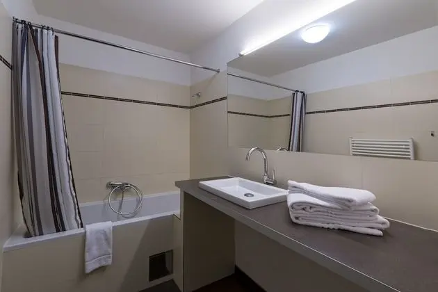 Comfort Apart Daire, 2 Yatak Odası, Sigara İçilmez, Küçük Mutfak