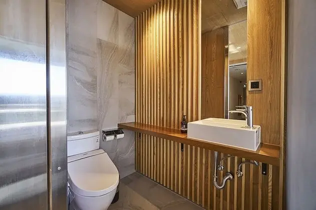 Deluxe Tek Büyük Yataklı Oda (A)