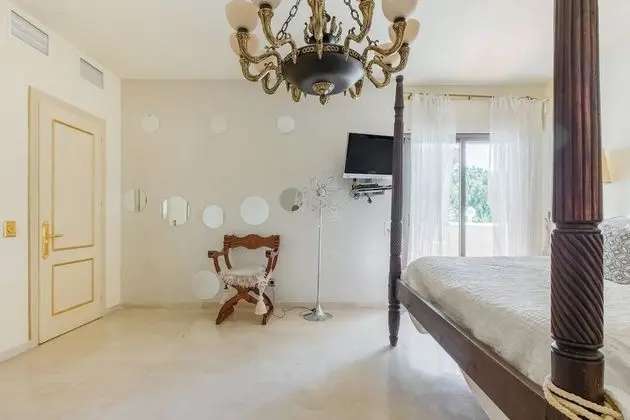 Luxury Villa