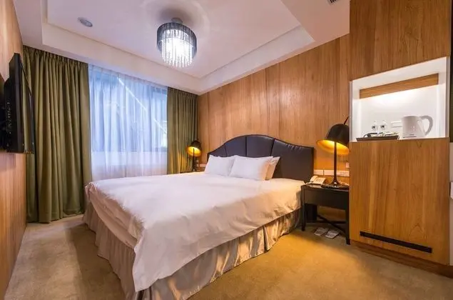 Deluxe Tek Büyük Yataklı Oda