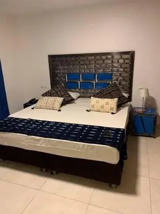 Superior Tek Büyük veya İki Ayrı Yataklı Oda