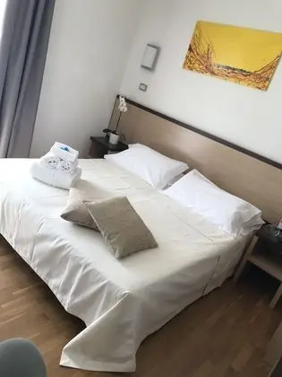 Comfort Tek Büyük veya İki Ayrı Yataklı Oda