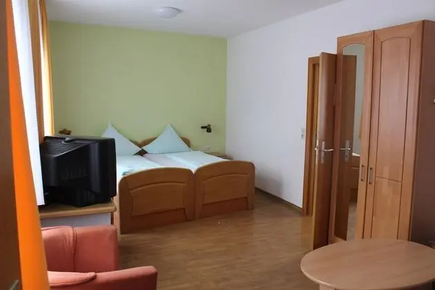 Standard Tek Büyük Yataklı Oda, Sigara İçilmez, Üzüm Asması Manzaralı