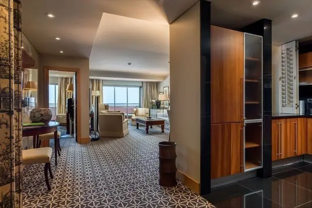 Çatı Katı Süiti (Penthouse)