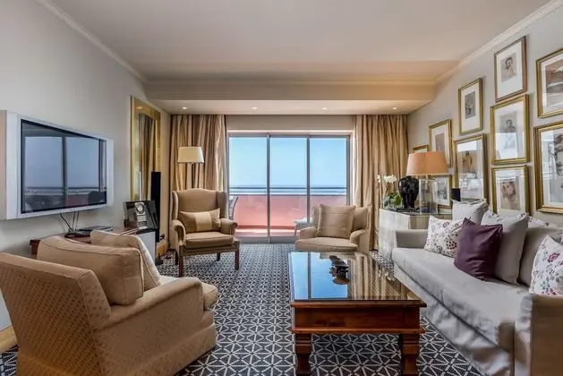 Çatı Katı Süiti (Penthouse)