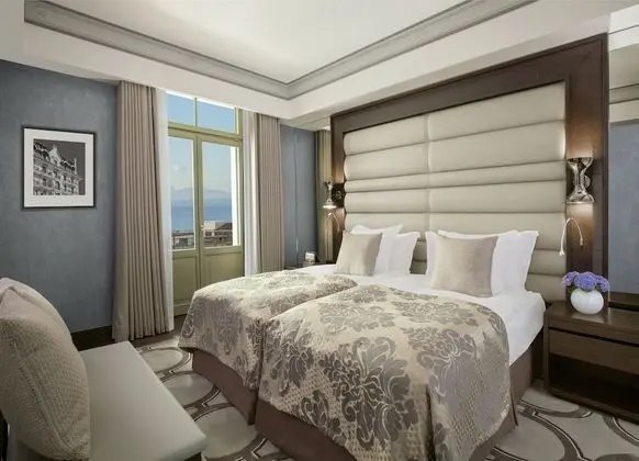 Executive Oda, Göl Manzaralı (Savoy)