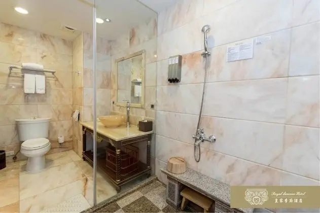 Deluxe Tek Büyük Yataklı Oda