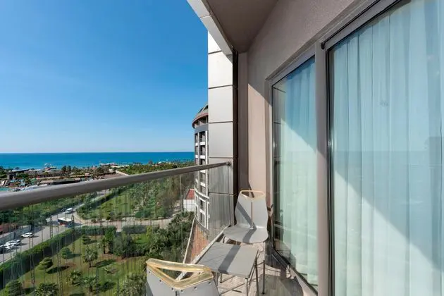 https://images.etstur.com/imgproxy/resize/2560x1440/files/images/hotelImages/etsrooms/92/Royal_Seginus_20251021115937_7.jpg