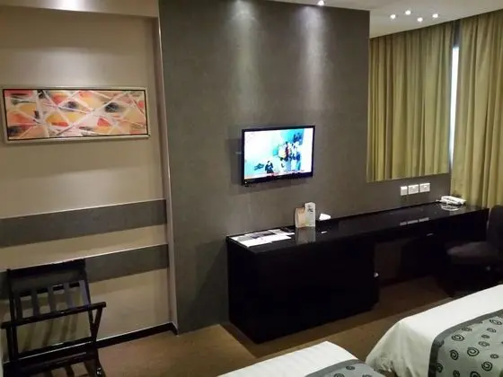 Family Oda (1 Double Bed and 1 Single Bed)