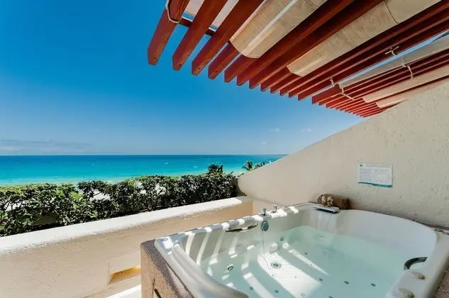 Deluxe Room, Jetted Tub, Ocean View Free Wi-Fi