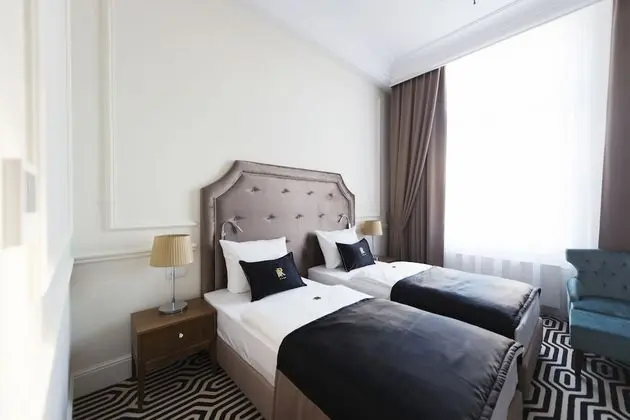 Superior Tek Büyük veya İki Ayrı Yataklı Oda