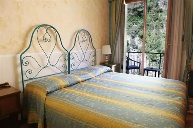 Tek Büyük Yataklı Oda, Bahçe Manzaralı