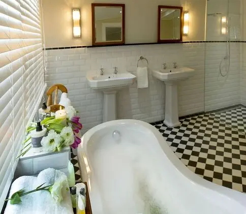 Deluxe Süit, Banyolu/Duşlu