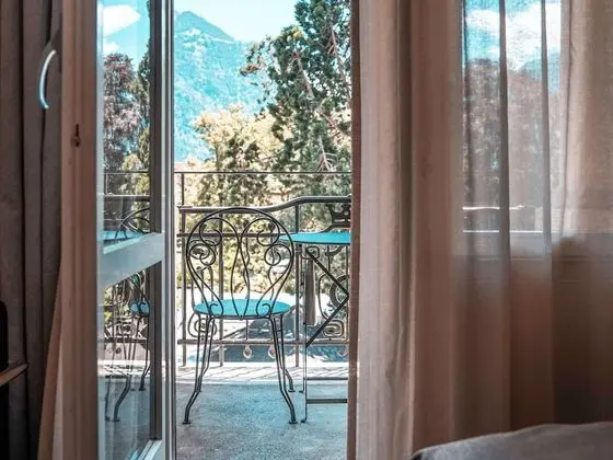 Oda, Balkon (Historic, customized rooms, with A/C)