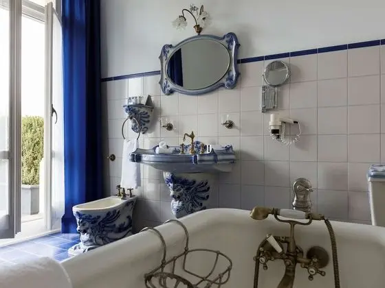 Oda, Balkon (Historic, customized rooms, with A/C)