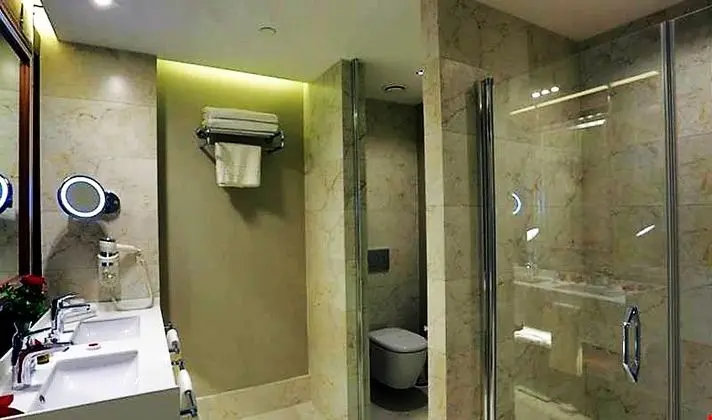 Deluxe Oda (İptal Edilemez)