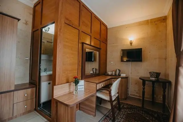 Tek Kişilik, Bahçe Manzaralı
