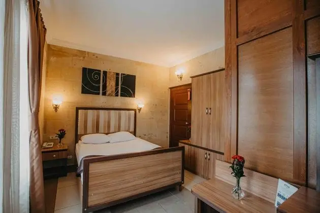 Tek Kişilik, Bahçe Manzaralı
