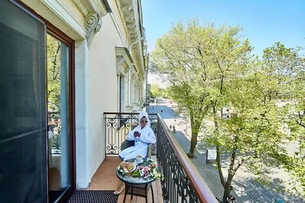 Superior Tek Büyük Yataklı Oda, Şehir Manzaralı