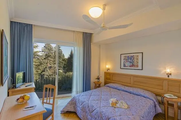 Comfort Tek Büyük veya İki Ayrı Yataklı Oda