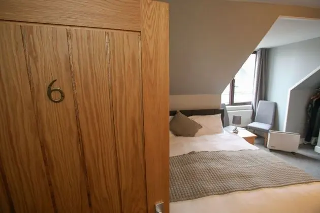 Standard Tek Büyük Yataklı Oda