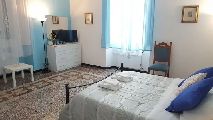 Comfort Tek Büyük Yataklı Oda, Küvet, Bahçe Manzaralı