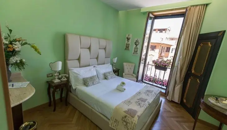 Deluxe Tek Büyük Yataklı Oda, Balkon, Şehir Manzaralı