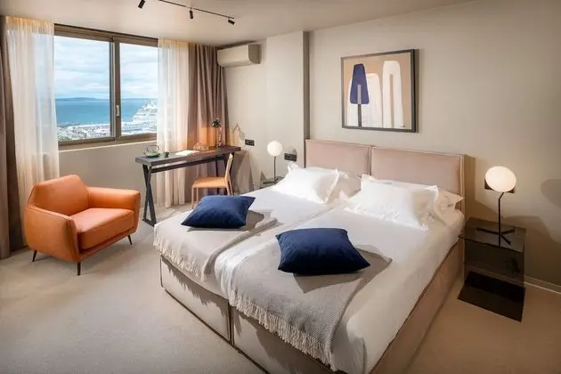 Oda, 1 Çift Kişilik veya 2 Tek Kişilik Yatak, Deniz Manzaralı