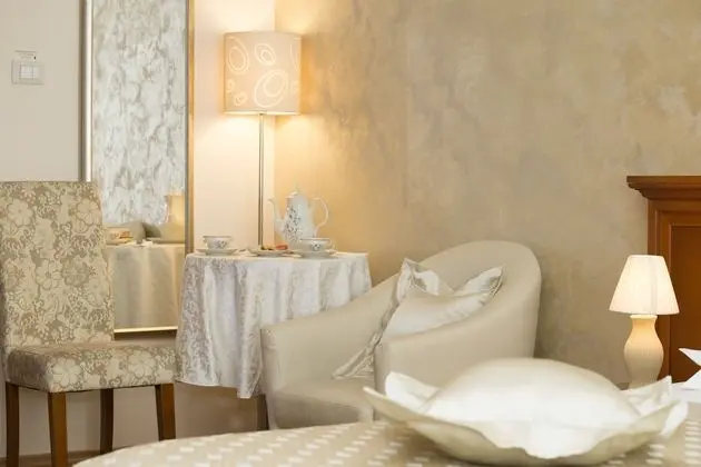 Superior Tek Büyük Yataklı Oda