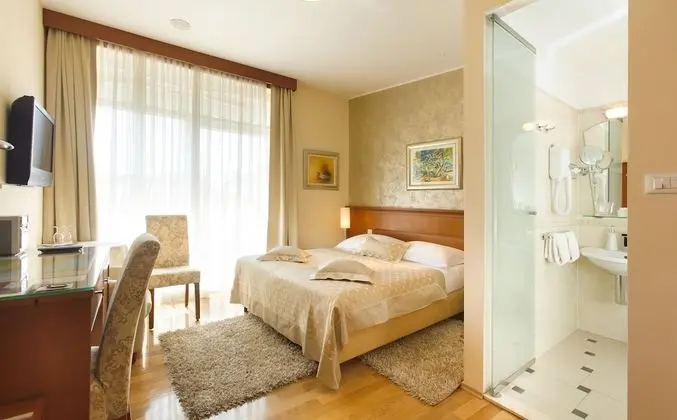 Superior Tek Büyük Yataklı Oda, Balkon