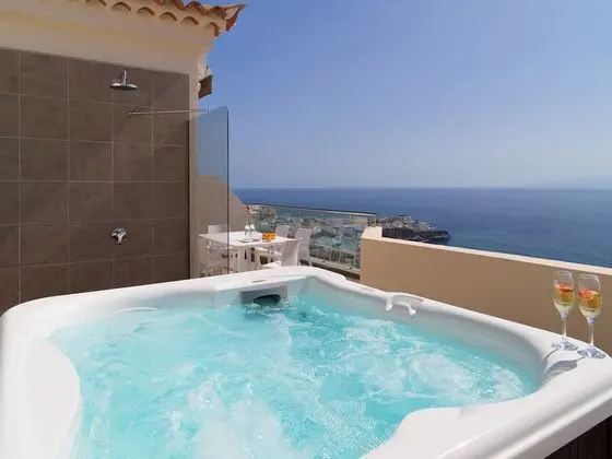 Luxury Apart Daire, 3 Yatak Odası, Sıcak Su Küveti