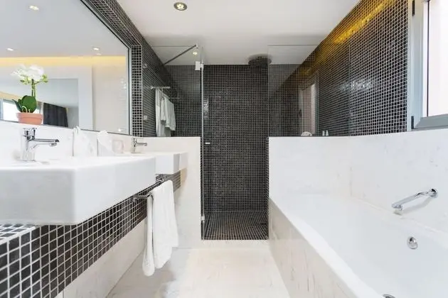Luxury Apart Daire, 3 Yatak Odası, Sıcak Su Küveti