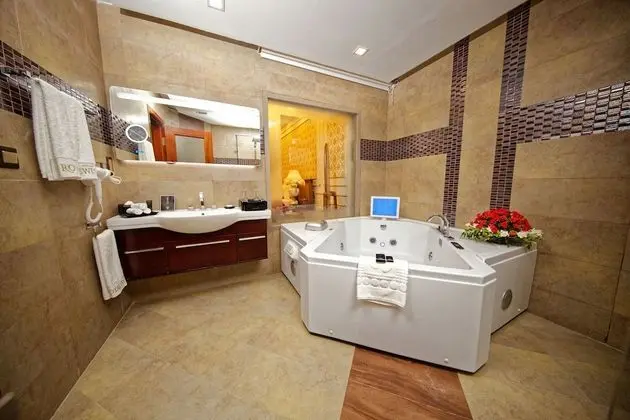 Süit, Birden Çok Yatak (Presidential Suite)