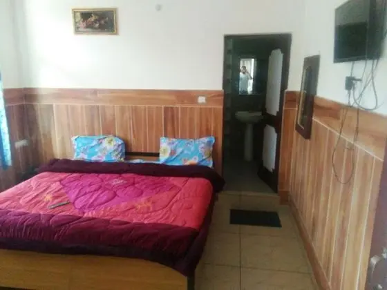 Deluxe Tek Büyük Yataklı Oda, Sigara İçilebilir